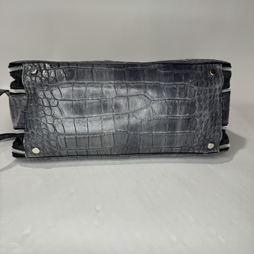 Claudia Firenze gray crocodile embossed genuine leather handbag. Made In Italy. - Picture 4 of 16